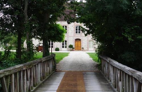 Villiers-aux-Corneilles Lit Et Petit-Déjeuner | Le Château de mon Père