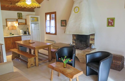 Blanquefort-sur-Briolance Maison | Le Châtaignier by Interhome