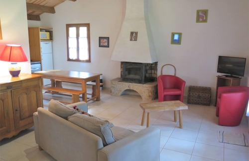 Blanquefort-sur-Briolance Maison | Le Chêne by Interhome