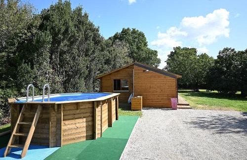 Chenac-Saint-Seurin-d'Uzet Maison | Le Chalet des Vignes - chalet 5p avec piscine