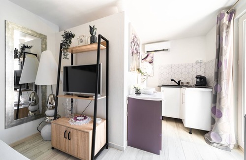 Saint-Romain-en-Viennois Appartement | Le Chant des Cigales - Climatisé, piscine partagée