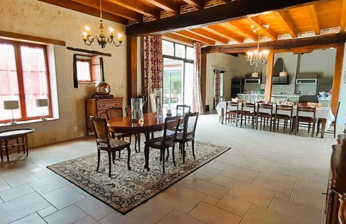 Levroux Maison | Le Chai - 14-person villa with swimming pool in the heart of Levroux