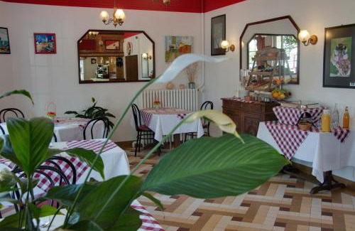 Vierzon Hôtel | Le Chalet de la Foret Hôtel 3 étoiles et Restaurant
