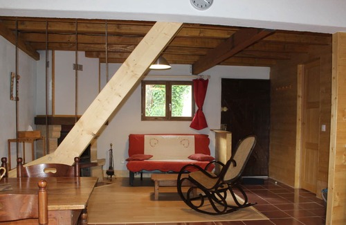Bethmale Maison | Le Chalet - Gîte Pour 2 Personnes Avec Jardin à Bethmale