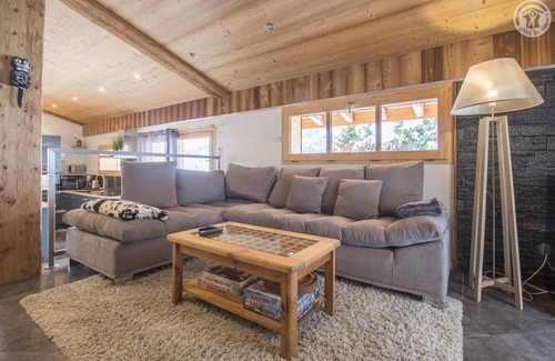 Flumet Chalet De Ski | *Le Chalet J* été 8 voyageurs / hiver 6 voyageurs