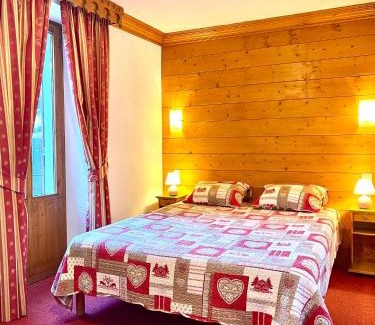 Brides-les-Bains Chalet De Ski | Le Chalet Joly
