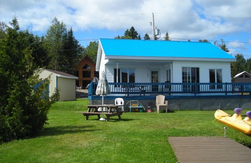 Saint-Tite-des-Caps Chalet De Ski | LE CHALET RELAX DU LAC ST-TITE