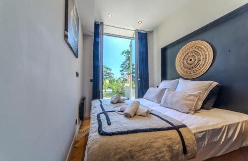 Les Serres - Vivier Appartement | Le Charmant d'Ecully Logement Unique Avec Jardin à 10 minutes de Lyon