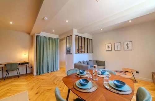 Les Serres - Vivier Appartement | Le Charmant d'Ecully Logement Unique Avec Jardin à 10 minutes de Lyon