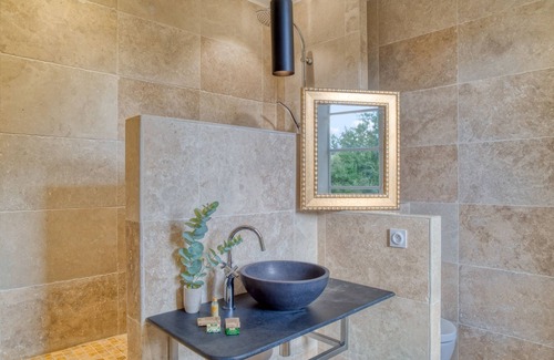 Saint-Jean-le-Comtal Maison | Le Chateau de Camille