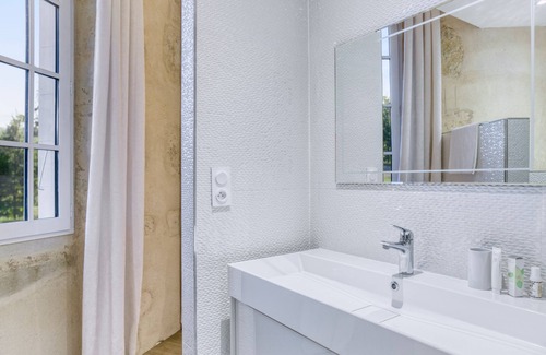 Saint-Jean-le-Comtal Maison | Le Chateau de Camille