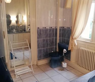 Fors Lit Et Petit-Déjeuner | LE CHATEAU Ste MARIE