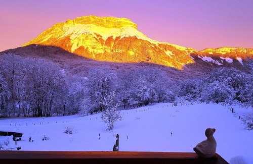 Le Chatelard Chalet De Ski | La meilleure vue depuis n'importe quel chalet des Alpes - Le Chatox !