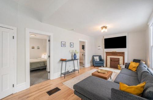 Curtis Park Maison | Le Chic Minimansion Rino Office Patio & Bbq