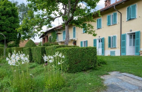 Vanara Maison | Le Cineserie by Interhome