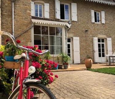Cremieu Lit Et Petit-Déjeuner | Le Clos Ayanna