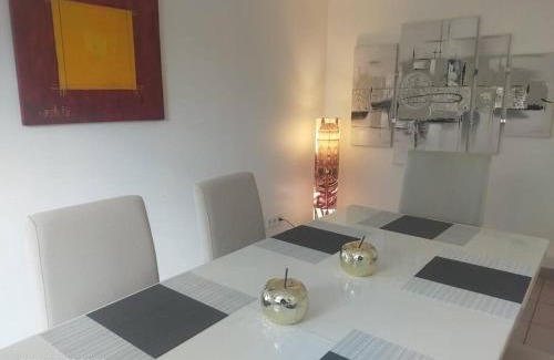 Andonville Maison | Le clos de la rose trémière