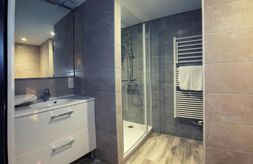Viriat Appartement | Le Clos de Tanvol - Parking privé GRATUIT- Terrasse Privée - Climatisation - Caravane Airstream
