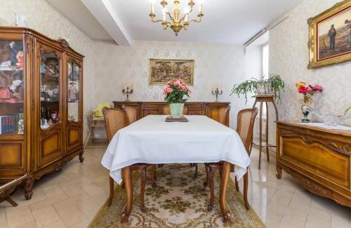 Tanlay Maison | Le Clos de Tweed