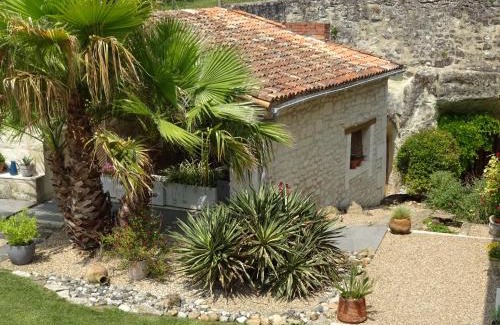 Scorbe-Clairvaux Maison | Le Clos des Champis