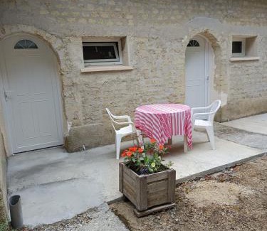 Belmontet Lit Et Petit-Déjeuner | Le clos des romarins chambre ORCHIDEE