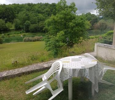 Belmontet Lit Et Petit-Déjeuner | Le clos des romarins chambre ORCHIDEE