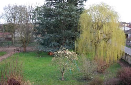 Taponas Lit Et Petit-Déjeuner | Le Clos des Tanneurs