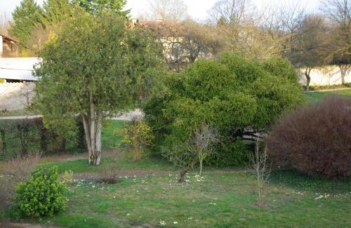 Taponas Lit Et Petit-Déjeuner | Le Clos des Tanneurs
