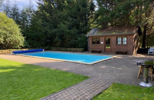 Lorcy Maison | Le Clos des Tilleuls - Gîte de Charme avec Piscine au Cœur de la Nature