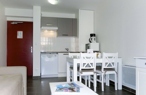 Chinon Appartement | Le Clos Saint Michel by Interhome
