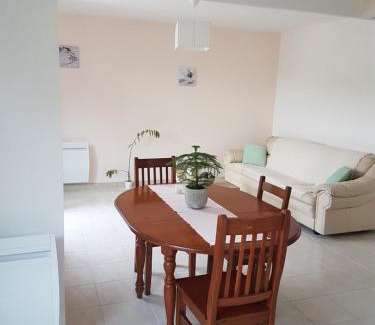 Meusnes Appartement | LE CLOS VARNAY