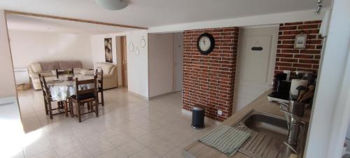Meusnes Appartement | Le Clos Varnay Jardin