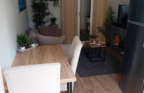 Sainte-Genevieve-des-Bois Appartement | Le Cocon Cosy is a 5-minute walk from the station.