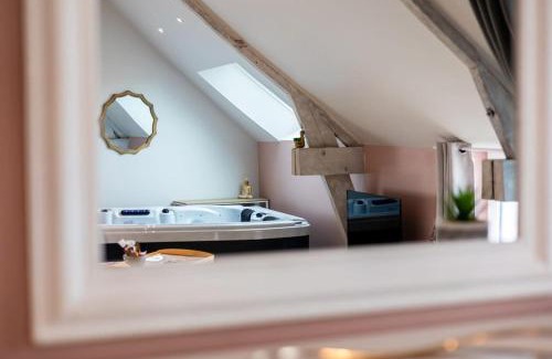 Couvains Appartement | Le Cocon chambre avec Jacuzzi privatif Normandie