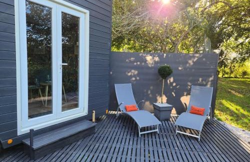 Saint-Jean-d'Elle Maison | le cocon d'amour " tiny-house avec jaccuzi privé "