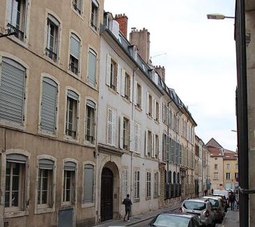 Saint Nicolas - Charles III - Ville vieille - Trois Maisons - Leopold Appartement | Le cocon des soeurs Macarons