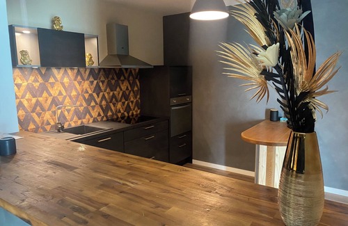 Port-sur-Saone Appartement | Le cocon doré❤️Nuit en amoureux❤️love room❤️