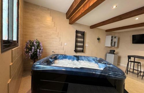 Lunel Hôtel | Le Cocon SPA lune de miel