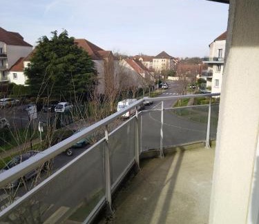 Pontault-Combault Appartement | Le Coin des Voyageurs -proche Disneyland