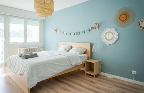 Devant-les-Ponts Appartement | Le Colibri - Stationnement gratuit - Balcon - Jusqu'à 4 personnes