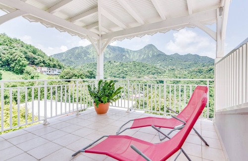 Le Morne-Vert Appartement | Le Colibri Vert - Vue sur Les Pitons du Morne Vert