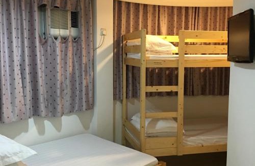 Jordan Maison | Le Cong Fraternal Guest House