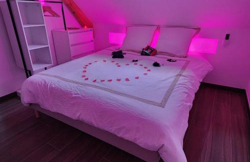 Challes Appartement | Le coq'oon de Challes- love room