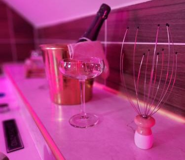 Challes Appartement | Le coq'oon de Challes- love room