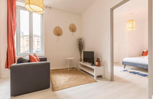 Castelsarrasin Appartement | LE CORAIL - 1 chambre, idéal couple, parking, 10min Canal du Midi