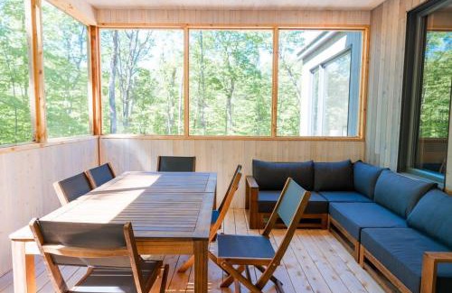 Lac Superieur Village Chalet De Ski | Le coup de coeur du Lac Supérieur - 3 minutes from Tremblant!
