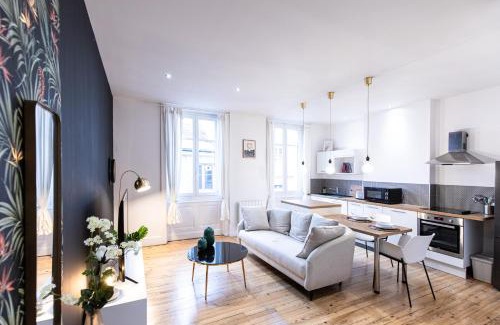 Jacquard - Prefecture Appartement | Le Crêt - Place Jean Jaurès