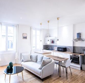 Jacquard - Prefecture Appartement | Le Crêt - Place Jean Jaurès