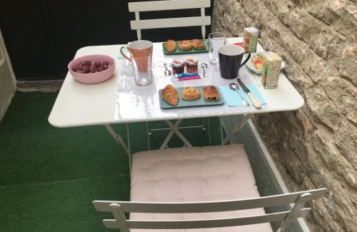 Les Echets Lit Et Petit-Déjeuner | Le Déo