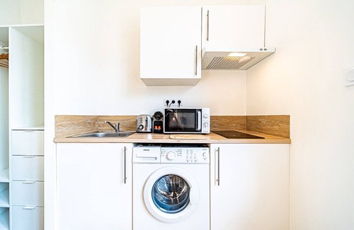 7th Arrondissement Appartement | Le Debourg - Studio lumineux proche métro B